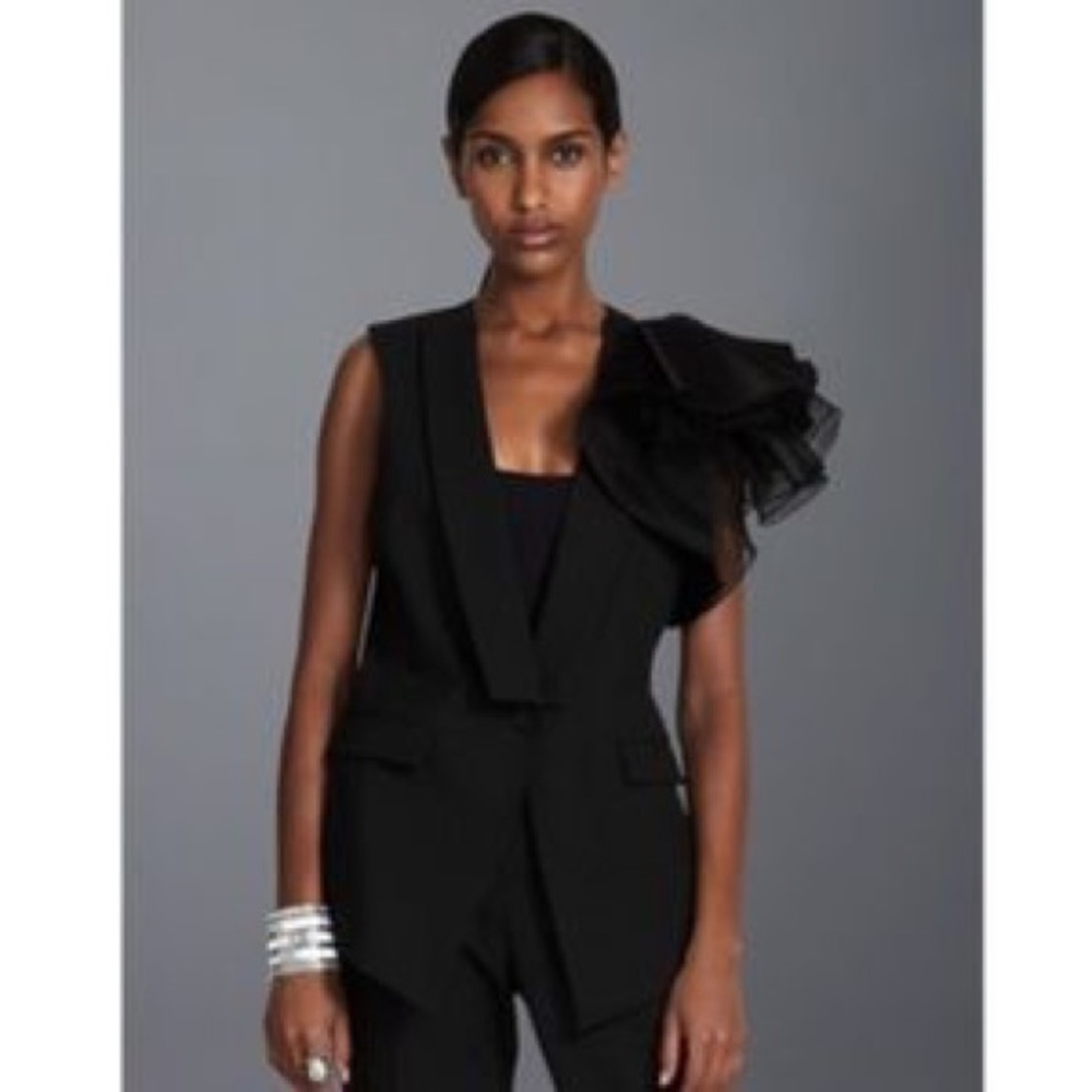GORGEOUS BCBG MAXAZRIA TOP